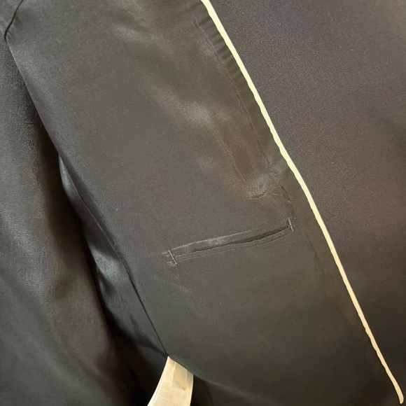 Brooks Brothers Classic Fit Ladies Wool Navy Blazer Sz 16 - Picture 5 of 6